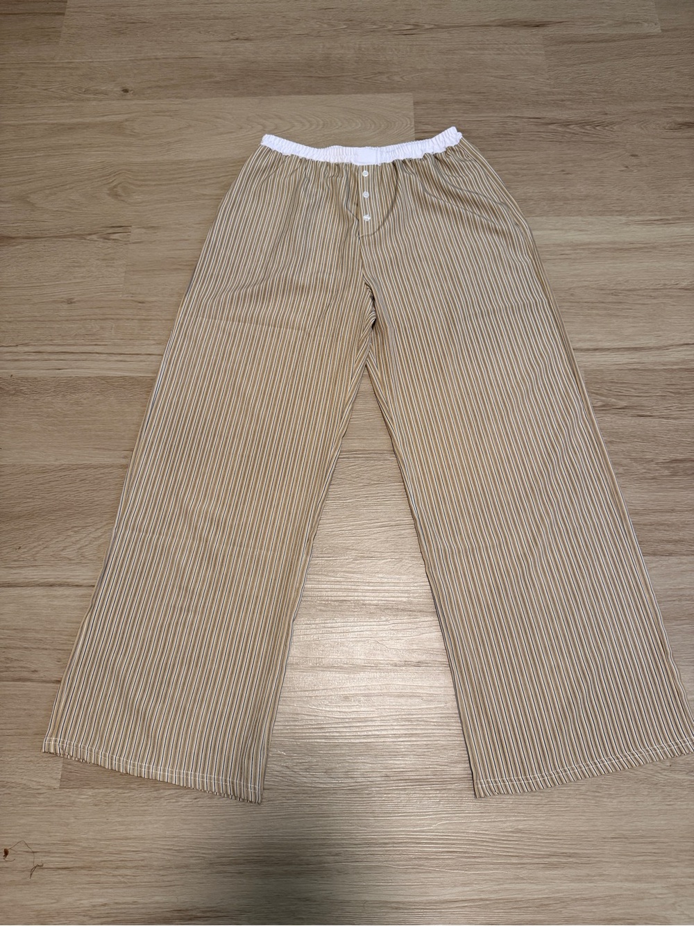Women’s Beige Pinstripe Wide-Leg Pajama Style Pants